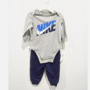 NIKE Logo Infant Baby T-shirt and Pants Size 6 months